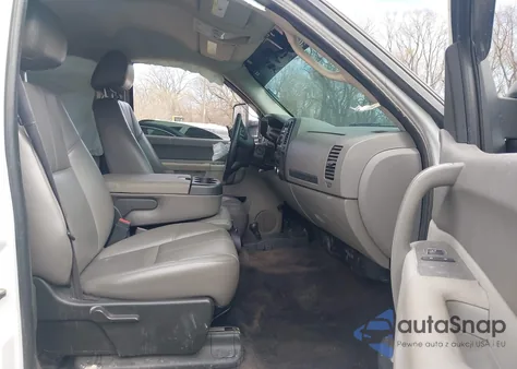 2011 Chevrolet Silverado 1500 Work Truck z USA, uszkodzony, nr VIN 1GCPKPE35BF220559